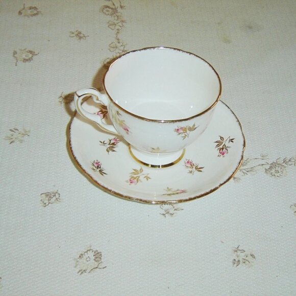 Royal Stafford pink Rosebud gold leaves cup and saucer VGU - Picture 3 of 6